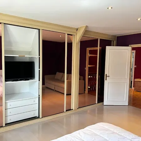 Villa Batneenne, 16 Personnes Avec Piscine